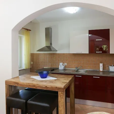 Harmonia - One-bedroom With Patio And Shared Pool * Cilipi