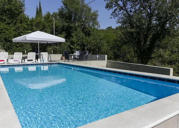 Harmonia With Patio And Shared Pool * Čilipi